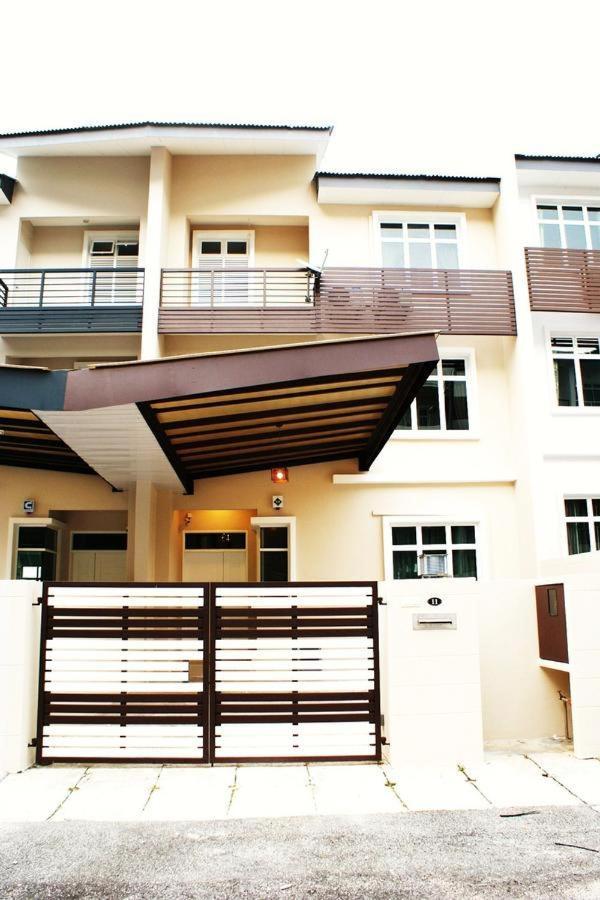 Shamrock Seaview 11 Villa Batu Ferringhi Kültér fotó